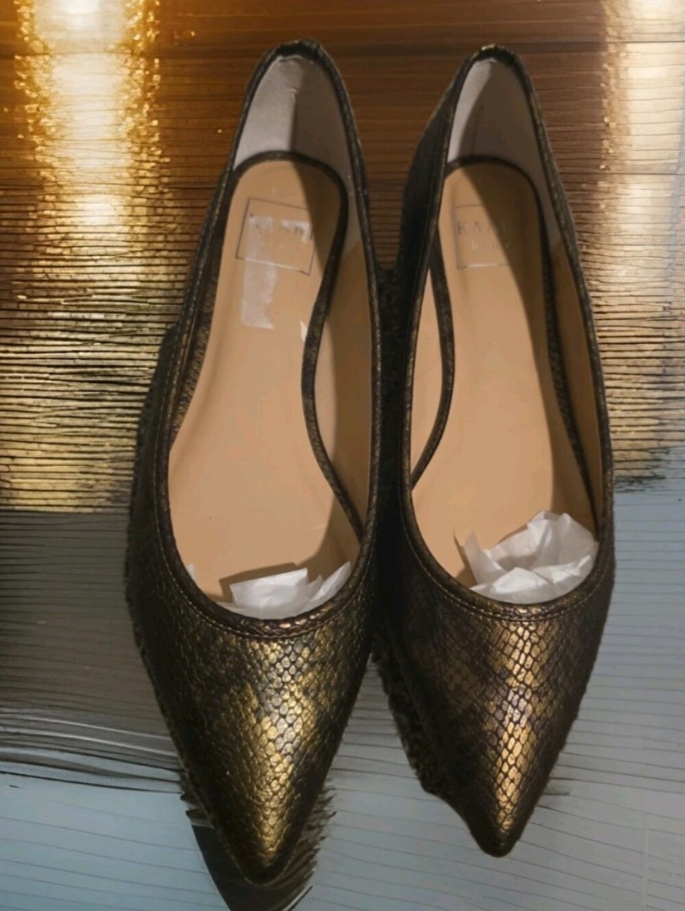 Preloved Kaari Blue Hillary Metallic  bronze Pointed Toe Flats Sz 8